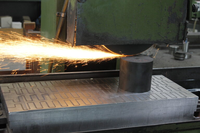 Metallverarbeitung bei der Kurt Beier GmbH in Siegen